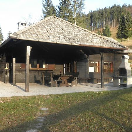 Holiday Home Cumar Церкно Екстер'єр фото
