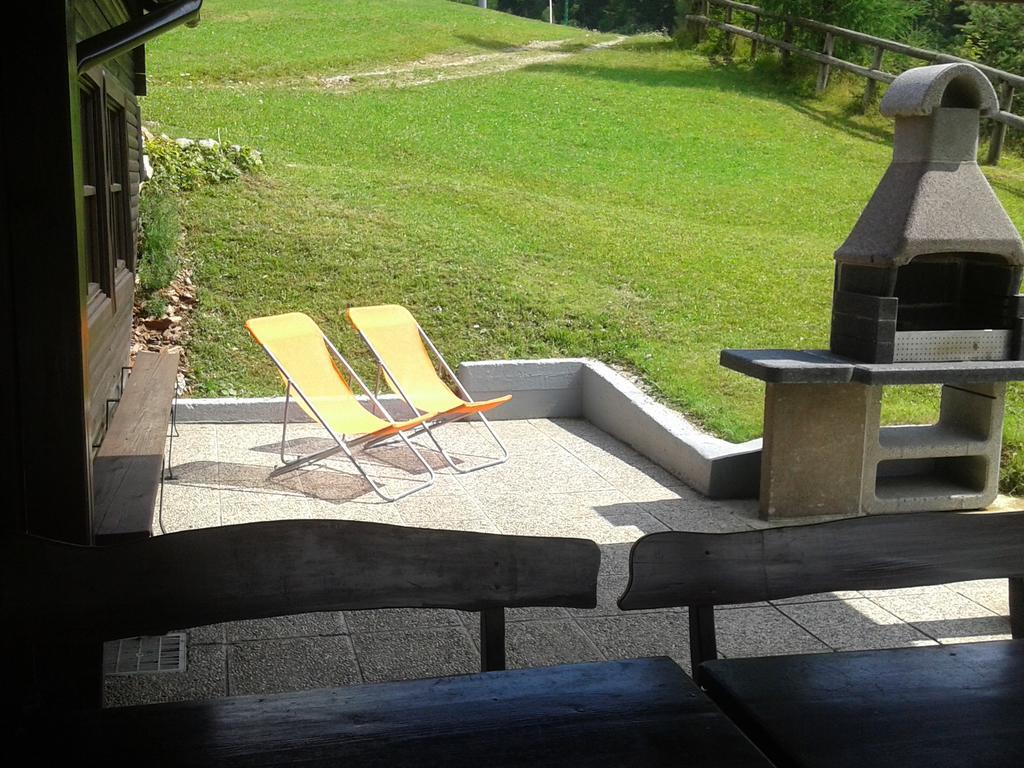 Holiday Home Cumar Церкно Номер фото