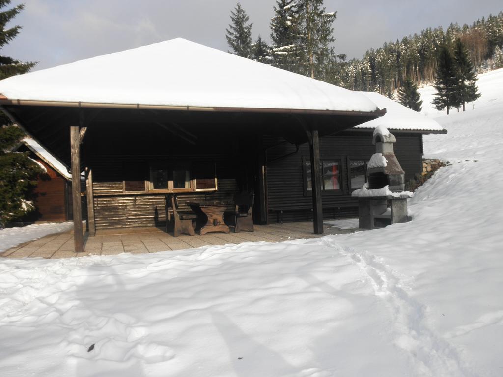 Holiday Home Cumar Церкно Екстер'єр фото