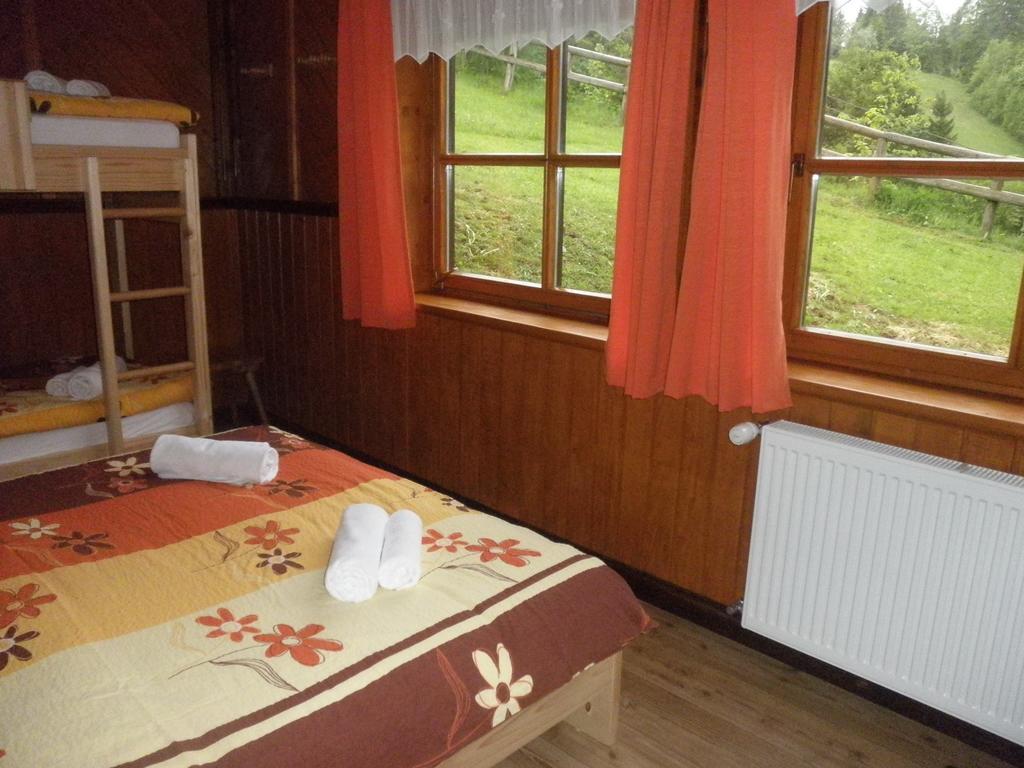 Holiday Home Cumar Церкно Номер фото